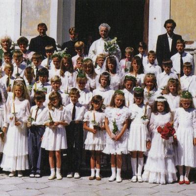 Po Pirmosios Komunijos Prie Luksiu Baznycios