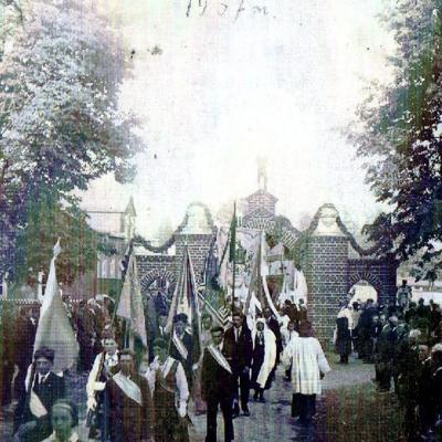 Vyskupo Mecislovovo Reinio Sutikimas Luksiuose 1937 M